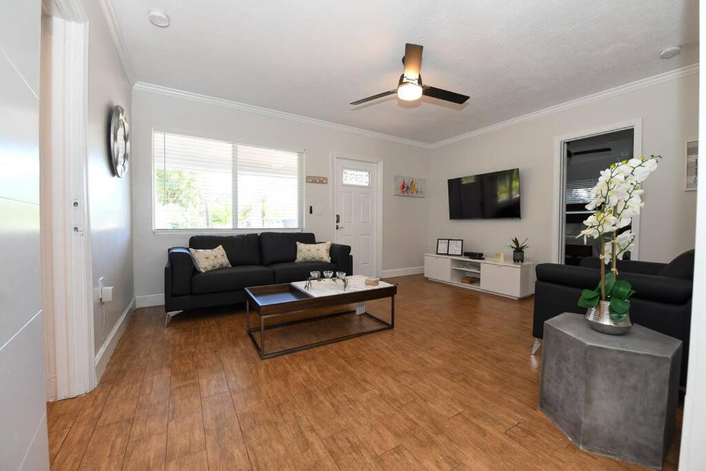 4Br Home, Hot Tub, Near Beach & Wilton Manors 포트 로더데일 외부 사진